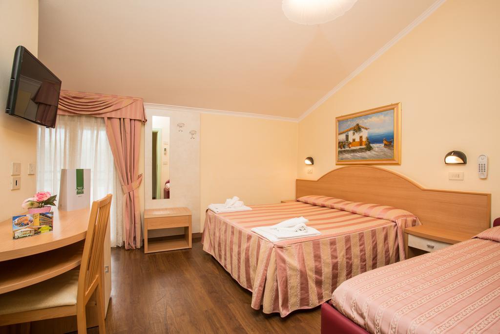 Albergo Ristorante Pozzi Bellaria-Igea Marina Exteriér fotografie