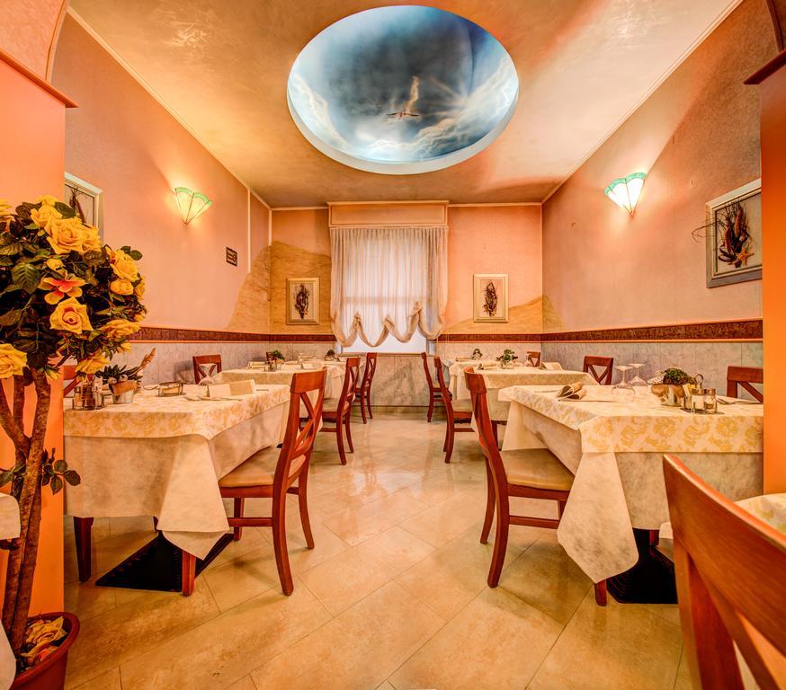 Albergo Ristorante Pozzi Bellaria-Igea Marina Exteriér fotografie