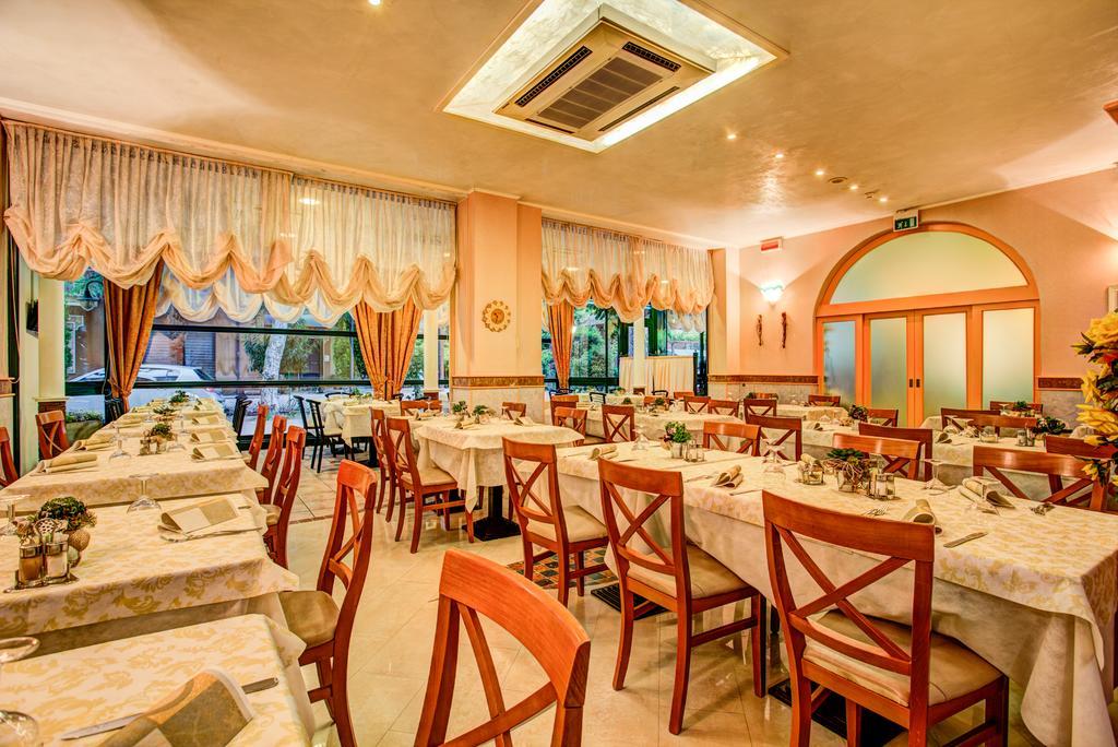Albergo Ristorante Pozzi Bellaria-Igea Marina Exteriér fotografie